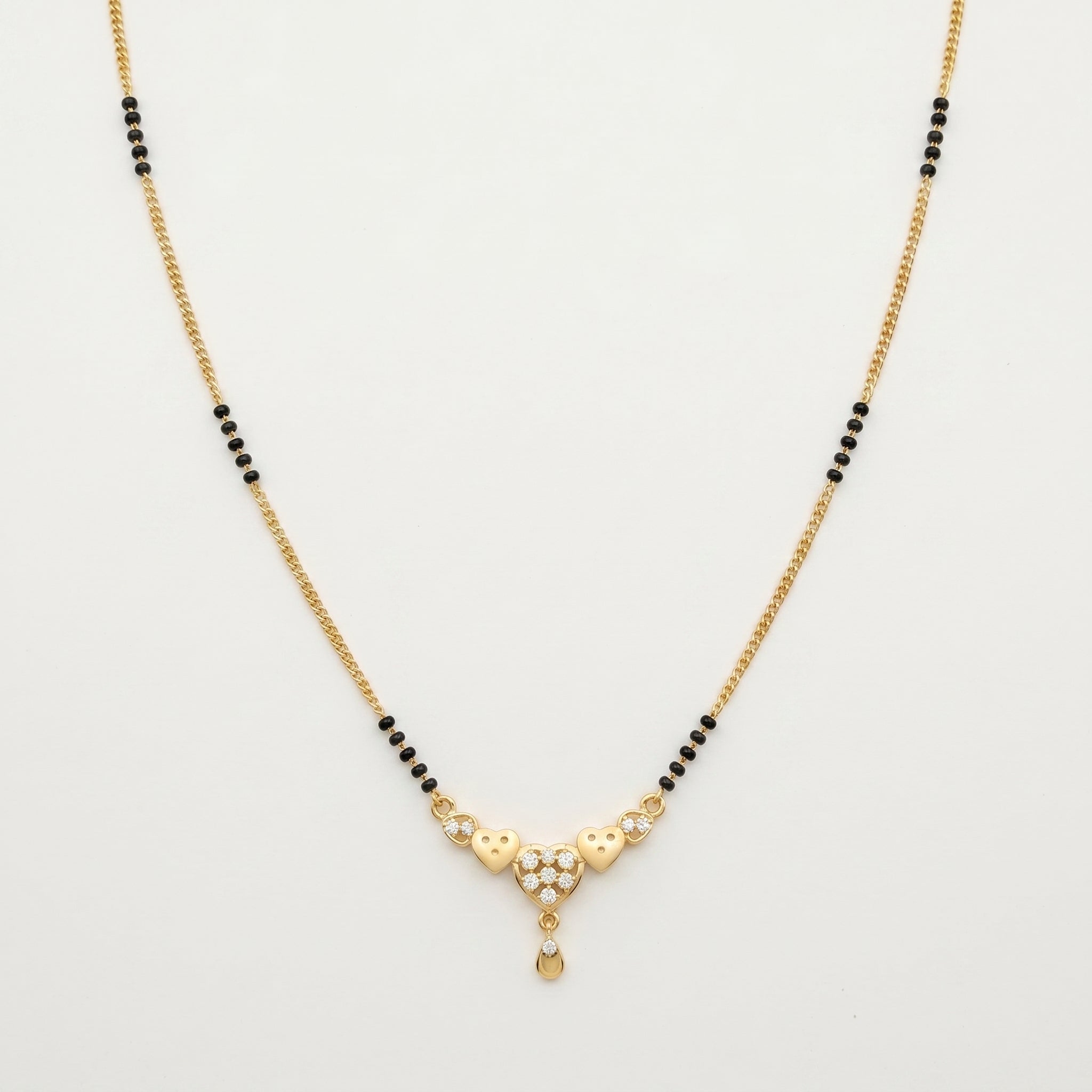 Svarna Heart Charm Mangalsutra