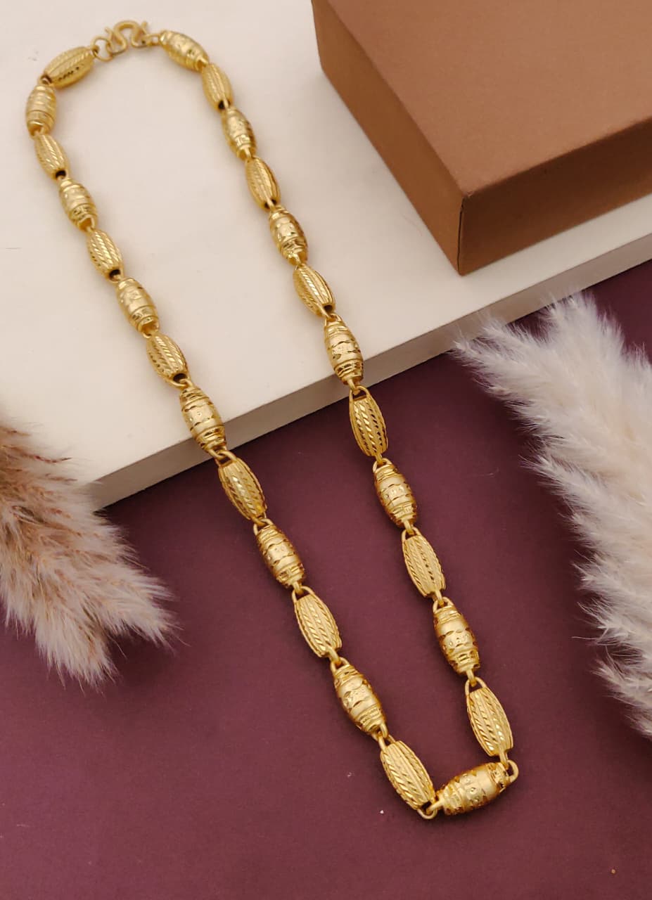 Regal Barrel-Link Gold Chain