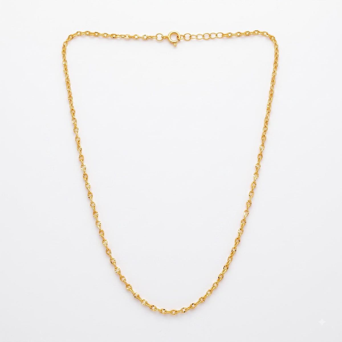 Serena Twist Link Chain Main image