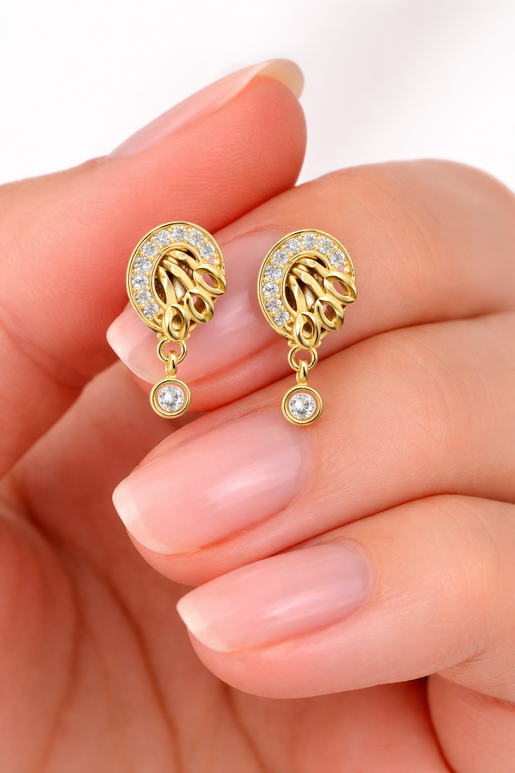 Elegant Floral Gold Drop Earrings