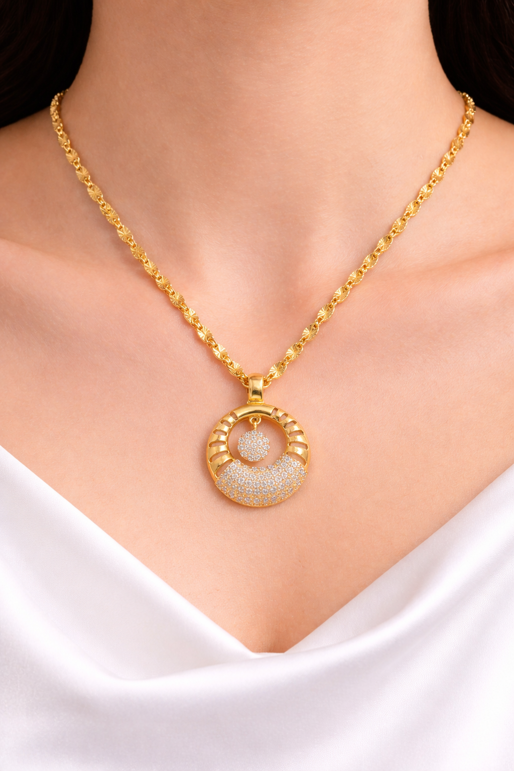 Elegant Circular Drop Stone Pendant Necklace Secondary image