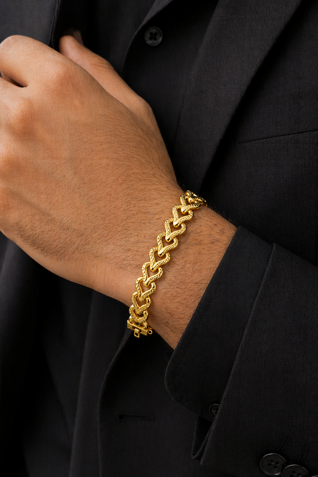 Golden Heart Link Bracelet