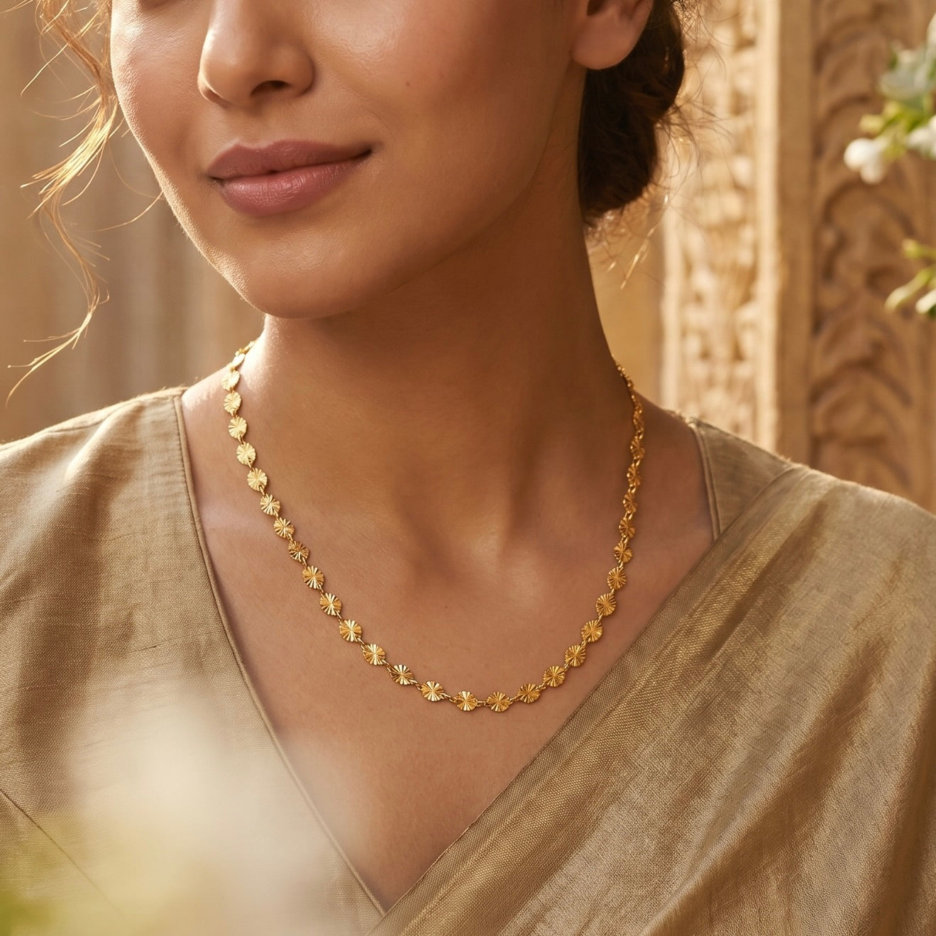 Sunburst Disc Gold Chain Secondary image