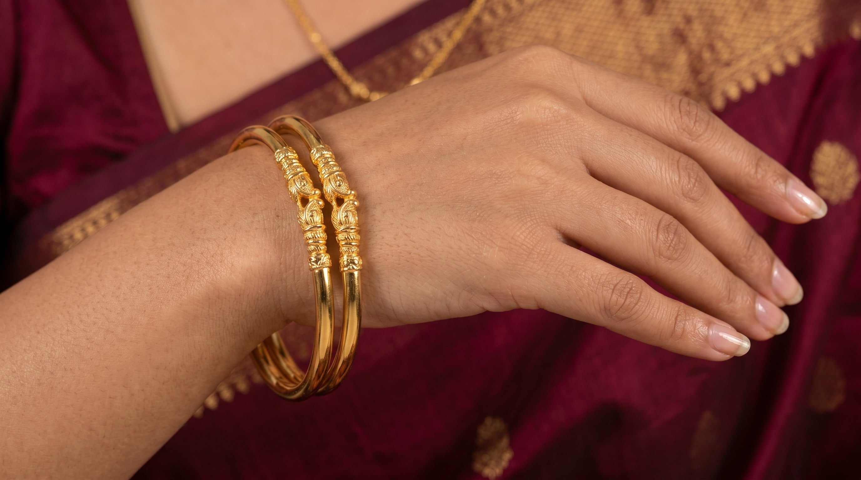 Swarna Grace Traditional Bangles Secondary image