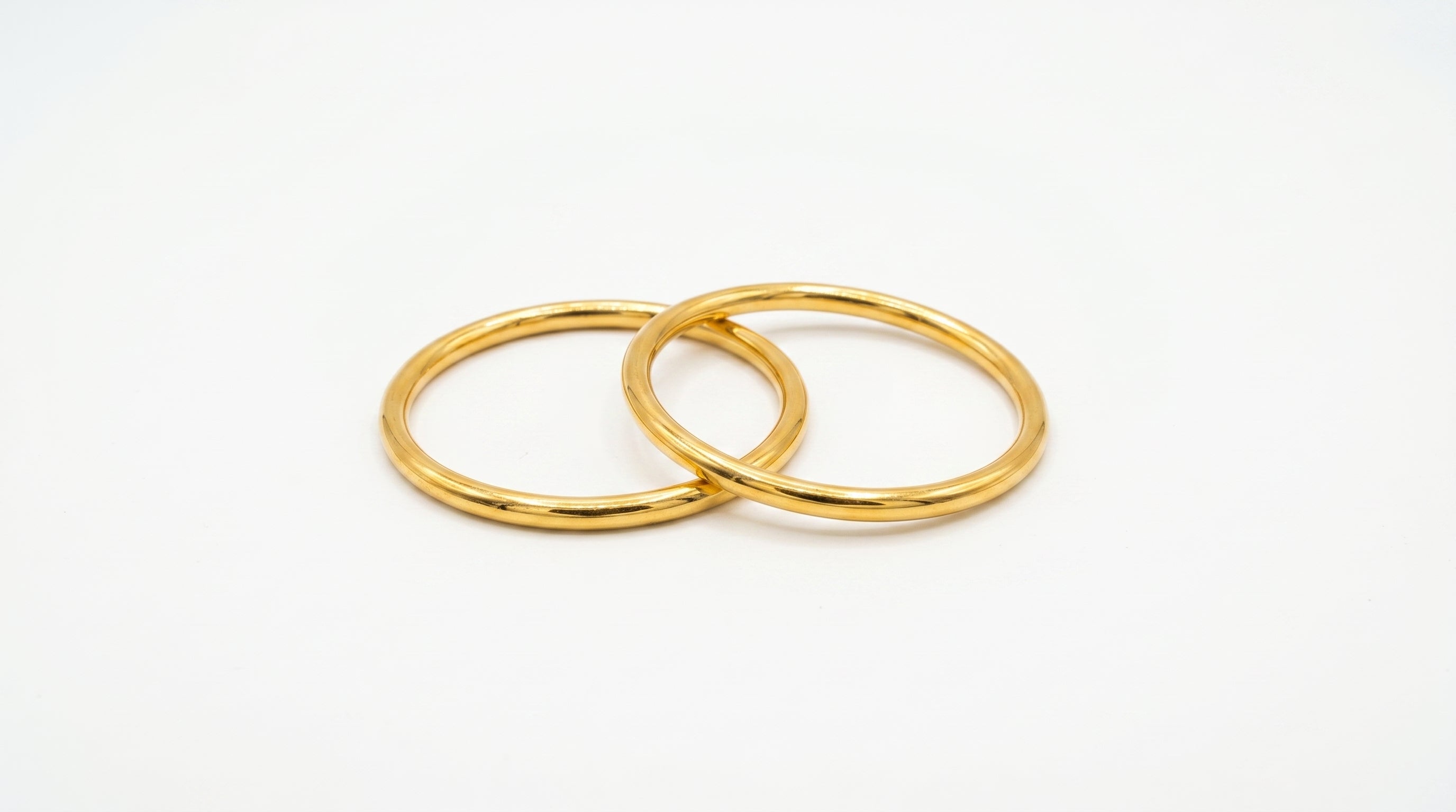 Golden Aura Sleek Bangles