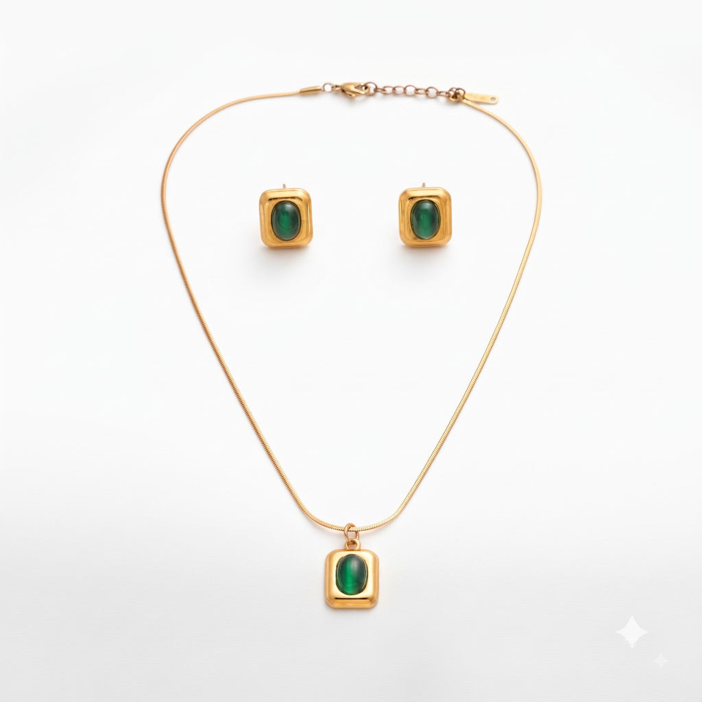 Emerald Luxe Pendant Necklace Set