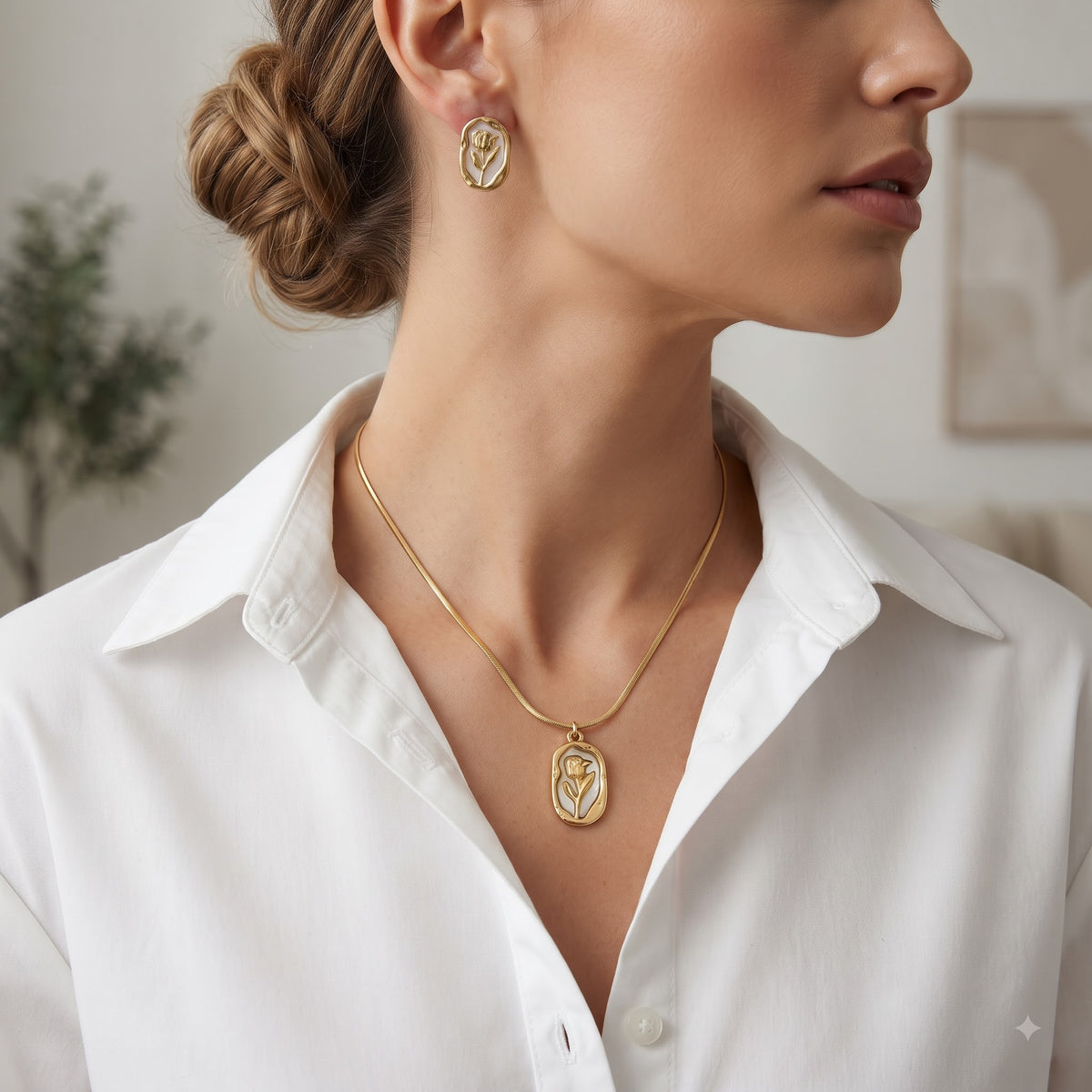 Golden Rose Elegance Necklace Set