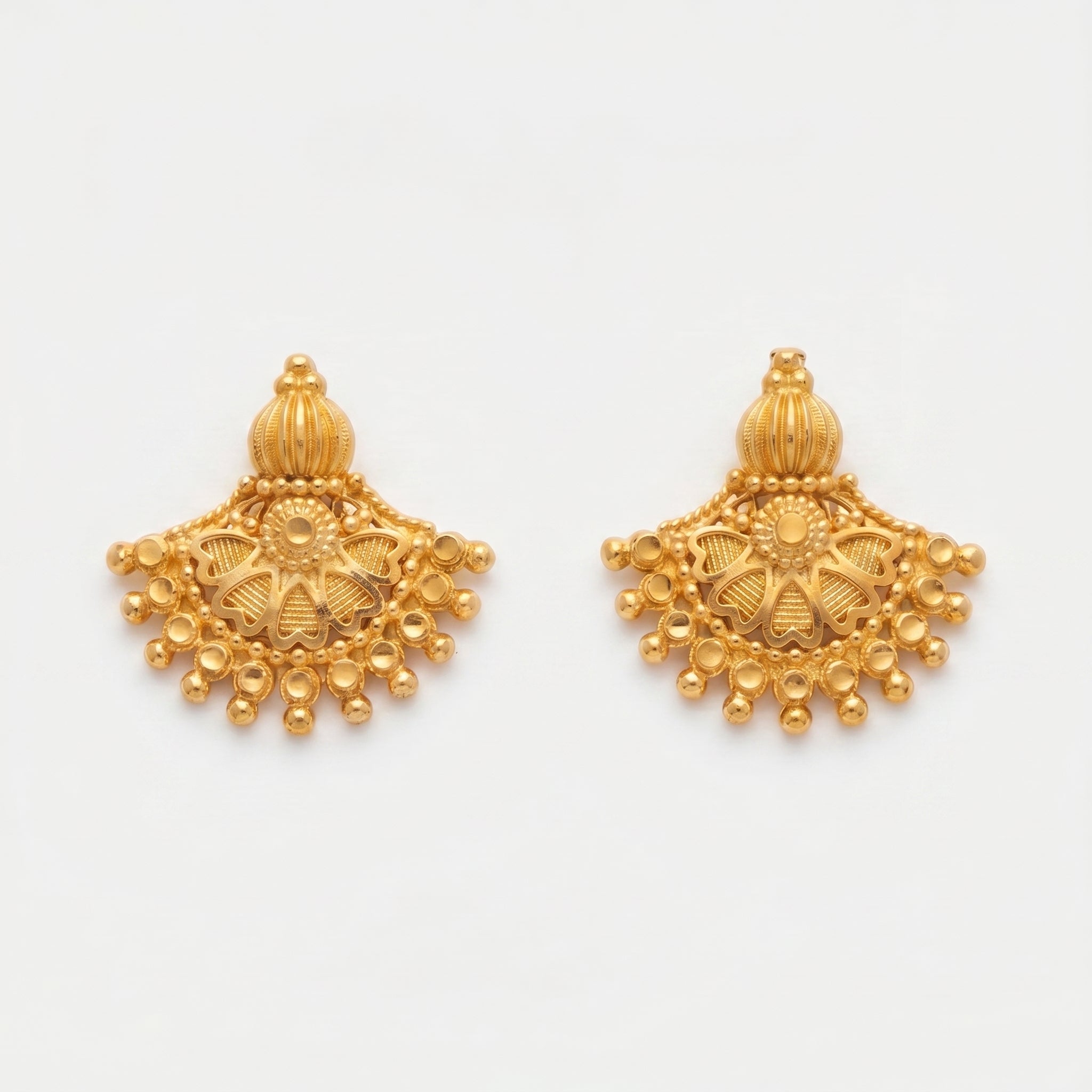 Royal Lotus Filigree Stud Earrings Main image