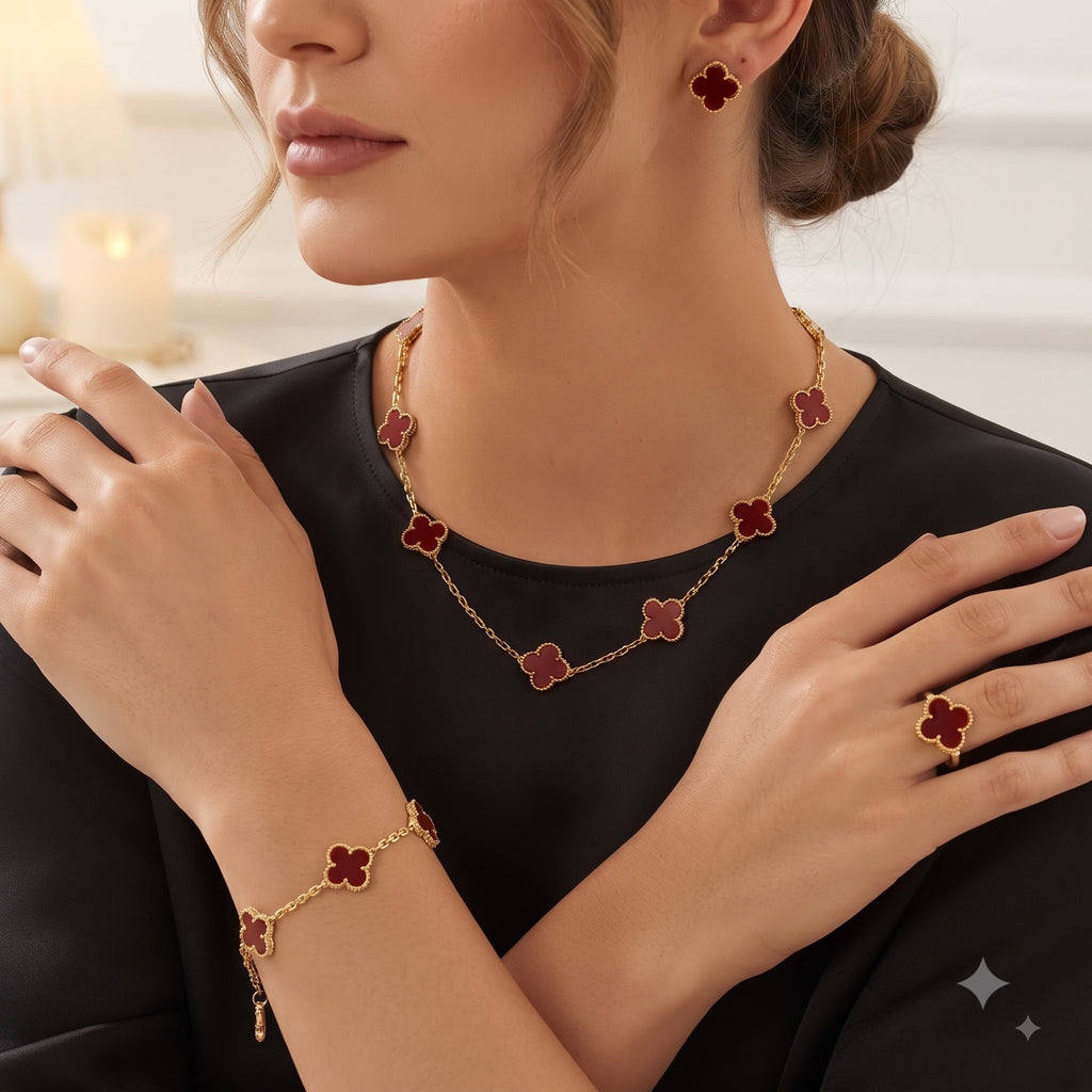 Red Clover Gold Necklace Set