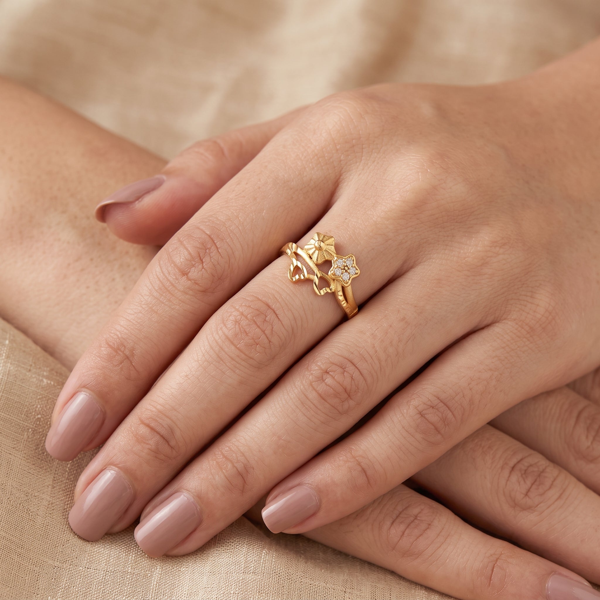 Floral Crystal Ring Secondary image