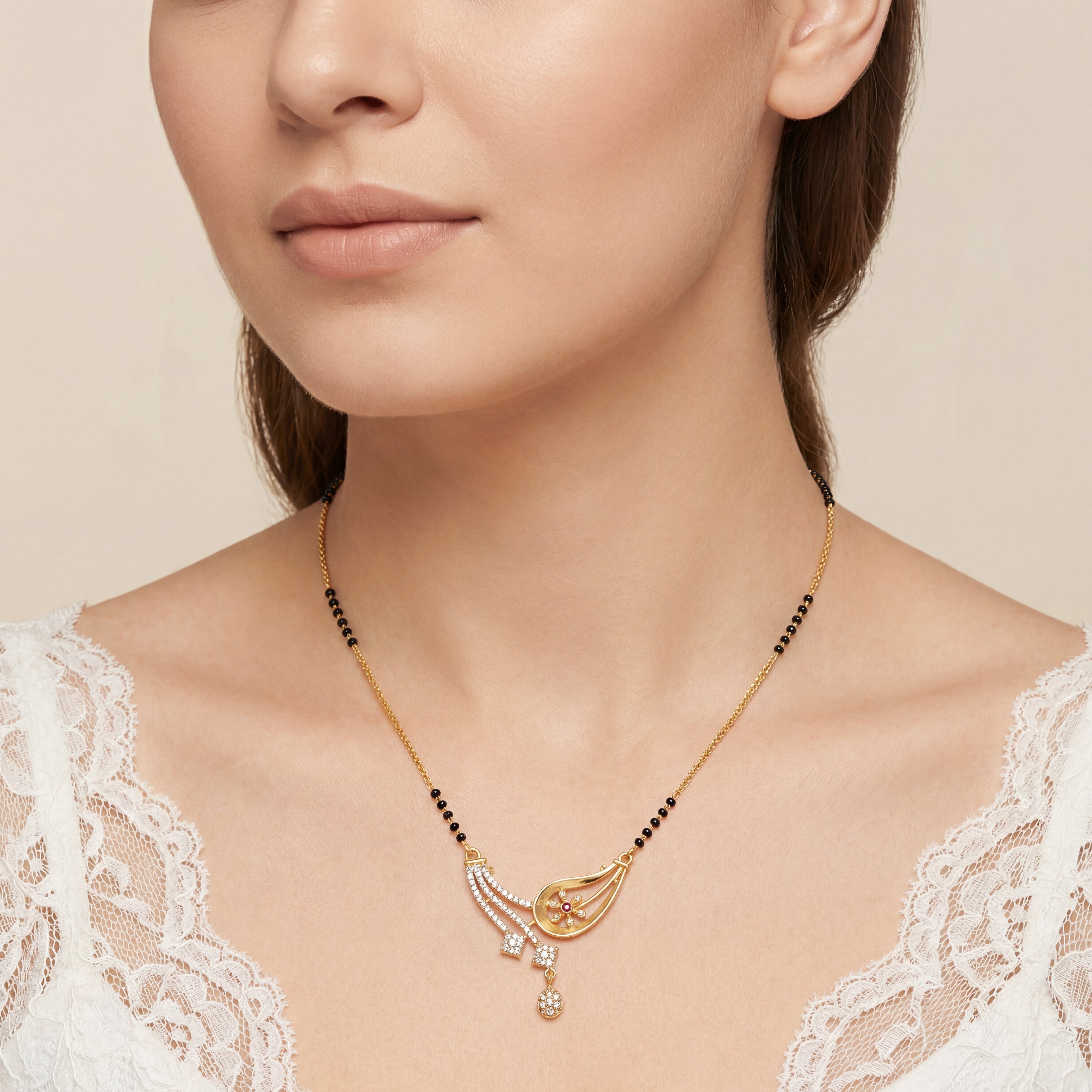 Saanjh Pushpa Mangalsutra Secondary image