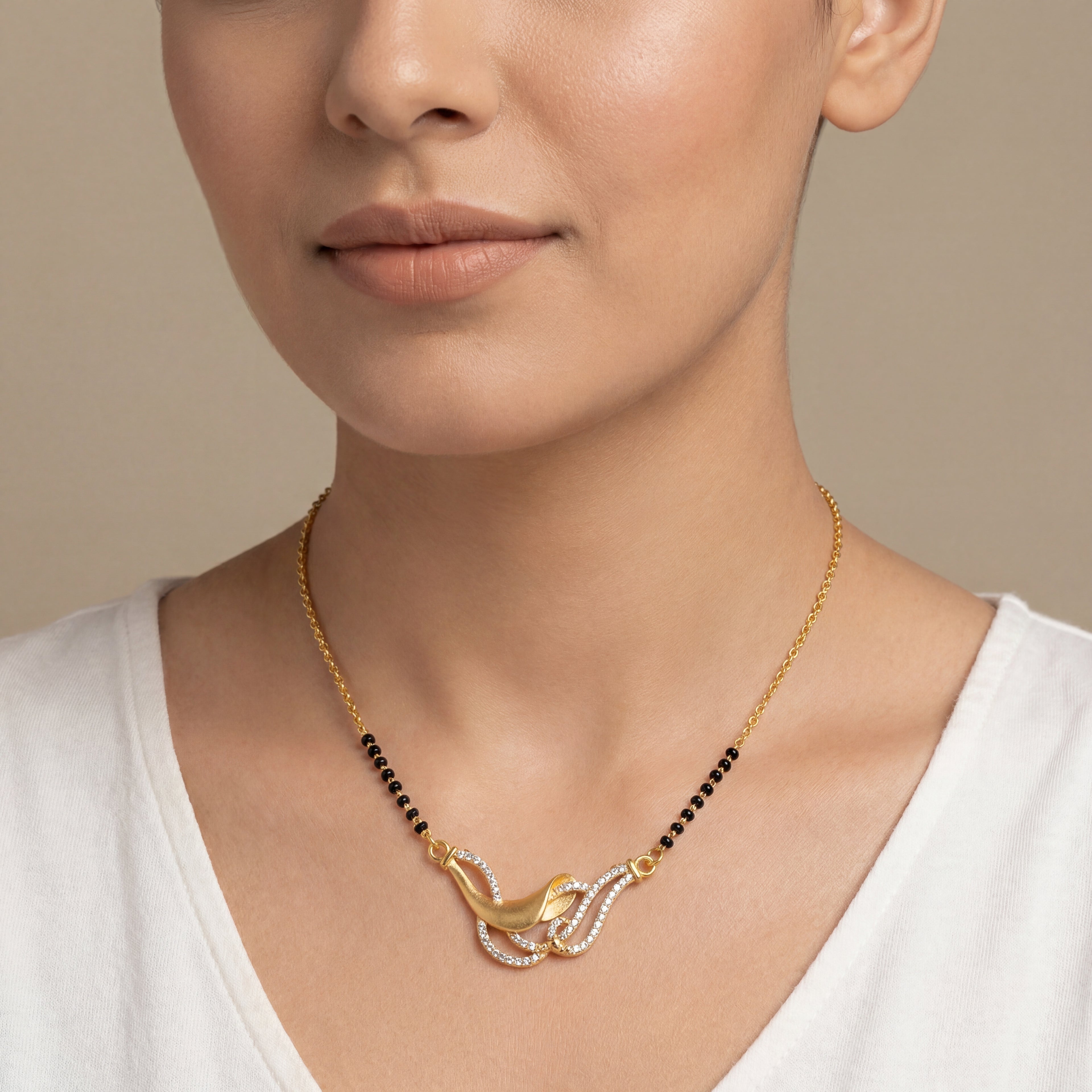 Somya Curve Mangalsutra