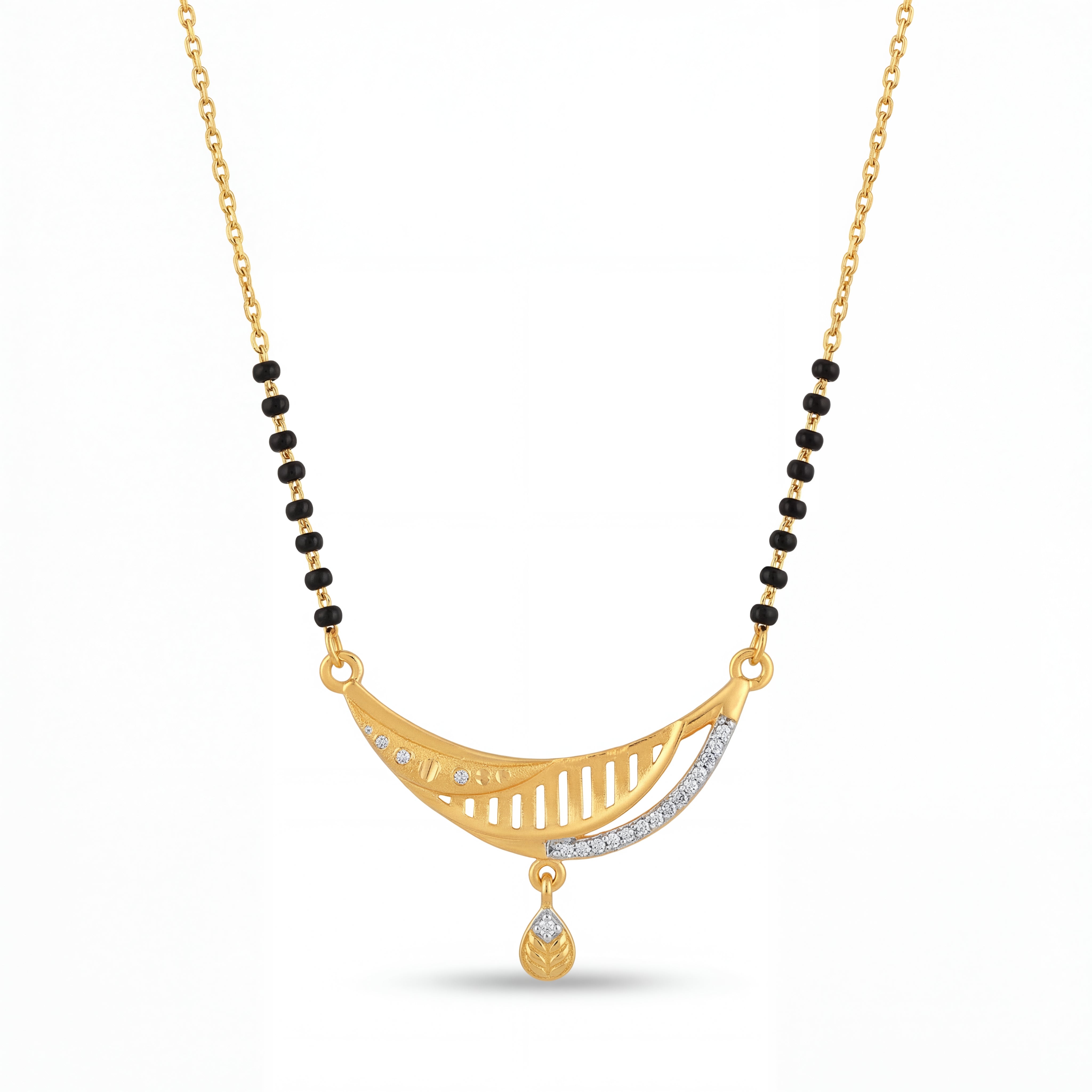 Soma Arc Mangalsutra Main image